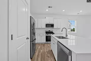 924 John Silver Dr, Gilbert, SC 29054 - Photo 9