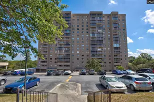 1825 St Julian Pl 14 - I, Columbia, SC 29204 - Photo 1