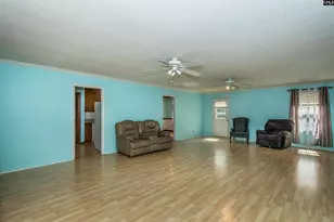 1938 Leander Dr, West Columbia, SC 29172 - Photo 9