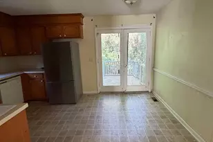 8 Cresecent Ln, Columbia, SC 29212 - Photo 5