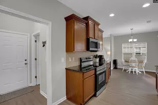 211 Chestnut Oak Ln, West Columbia, SC 29169 - Photo 7