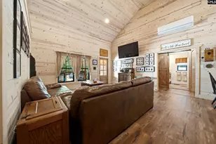 180 Persimmon Dr, Saluda, SC 29138 - Photo 11