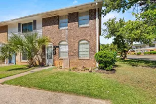 1217 Grove Park Ln, Columbia, SC 29210 - Photo 3