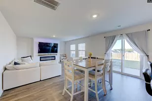 1005 Silver Arctic Wy, Hopkins, SC 29061 - Photo 5