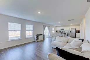 1005 Silver Arctic Wy, Hopkins, SC 29061 - Photo 7