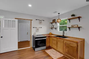315 Denham Ave, West Columbia, SC 29169 - Photo 9