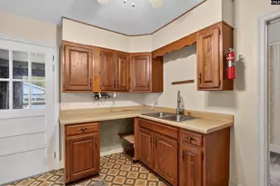 1732 Sunnyside Dr, Cayce, SC 29033 - Photo 17