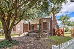 302 Lyles St, Cayce, SC 29033 - Photo 1