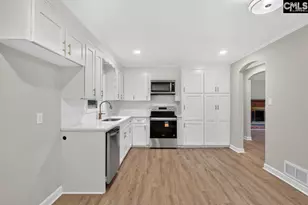 2415 Oak Ln, Camden, SC 29020 - Photo 9