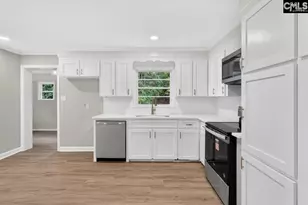 2415 Oak Ln, Camden, SC 29020 - Photo 1
