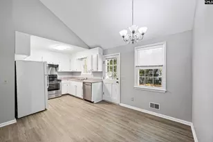 515 Corley St, Lexington, SC 29072 - Photo 7