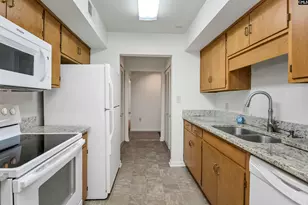 175 Hulon Greene Pl 12, West Columbia, SC 29169 - Photo 11