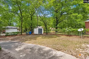 955 Laurie Ln, Columbia, SC 29205 - Photo 31