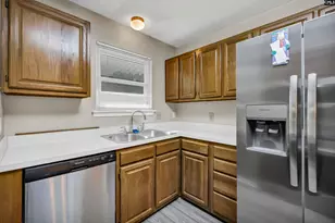 422 Edgewater Ln, West Columbia, SC 29169 - Photo 7