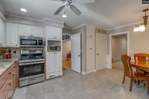 284 Marabou Cir, West Columbia, SC 29169 - Photo 9