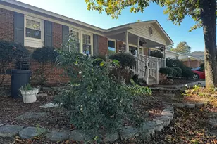 112 Pine Ln, Cayce, SC 29033 - Photo 1