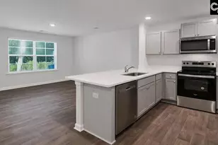 808 Gatestone Way, Hopkins, SC 29061 - Photo 5