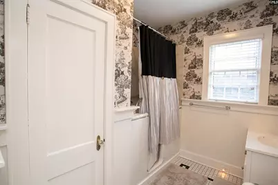518 Hampton Street, Camden, SC 29020 - Photo 29