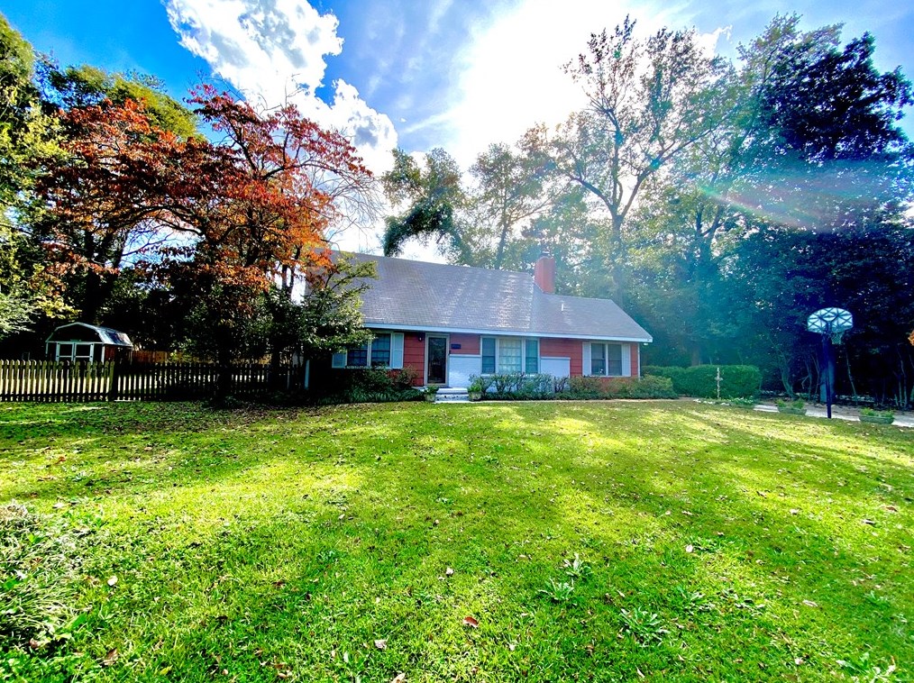 1403 Canterbury Ct, Aiken SC  29801-5117 exterior