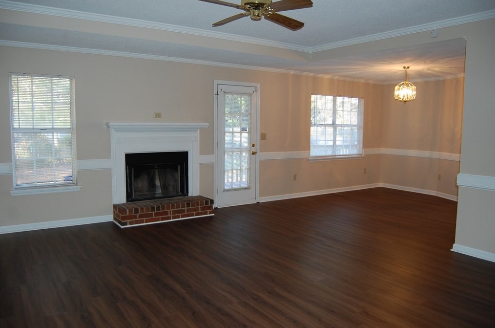 34 Suffolk Dr, Aiken SC  29803-7820 exterior