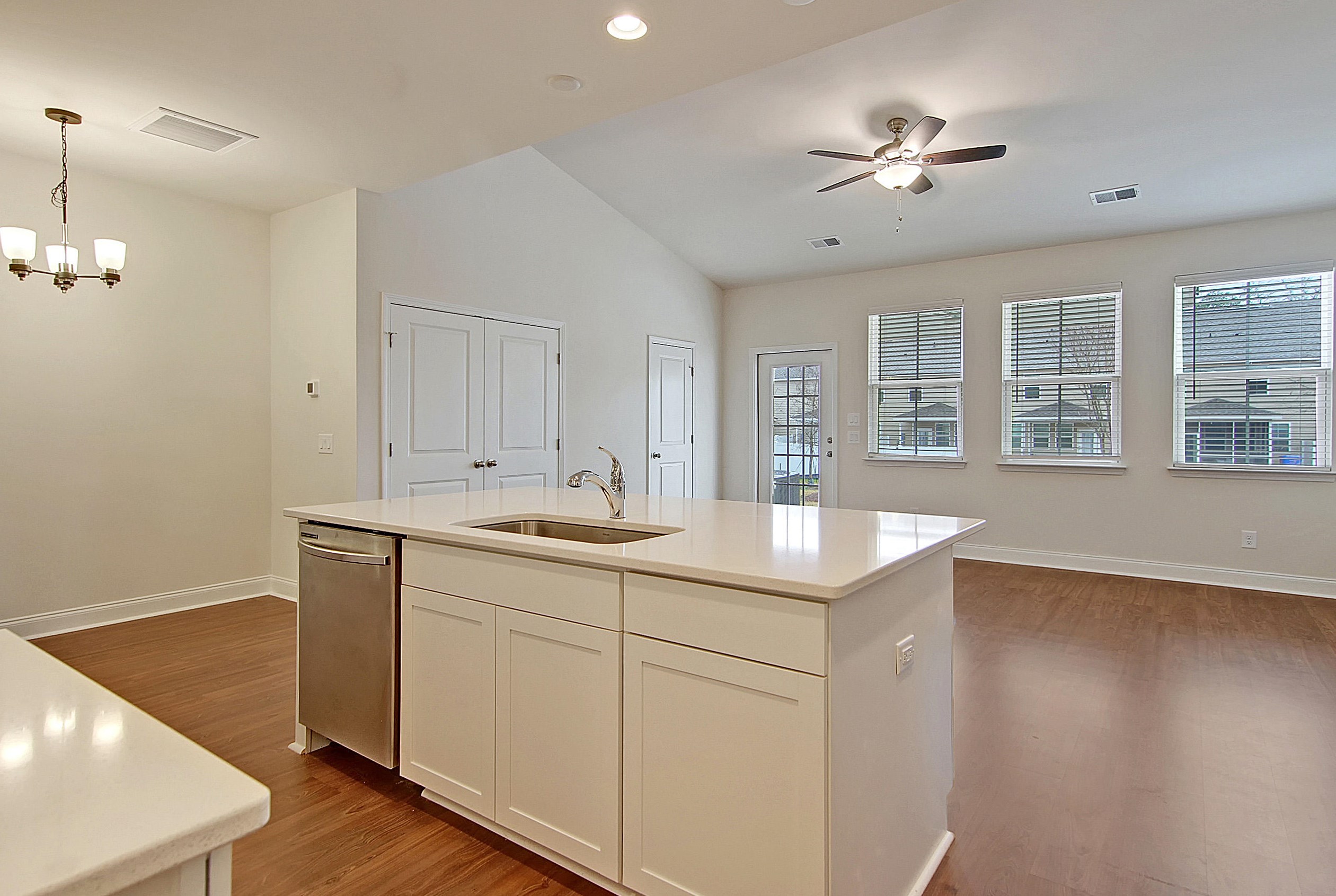 7754 Montview Rd, Charleston SC  29418 exterior