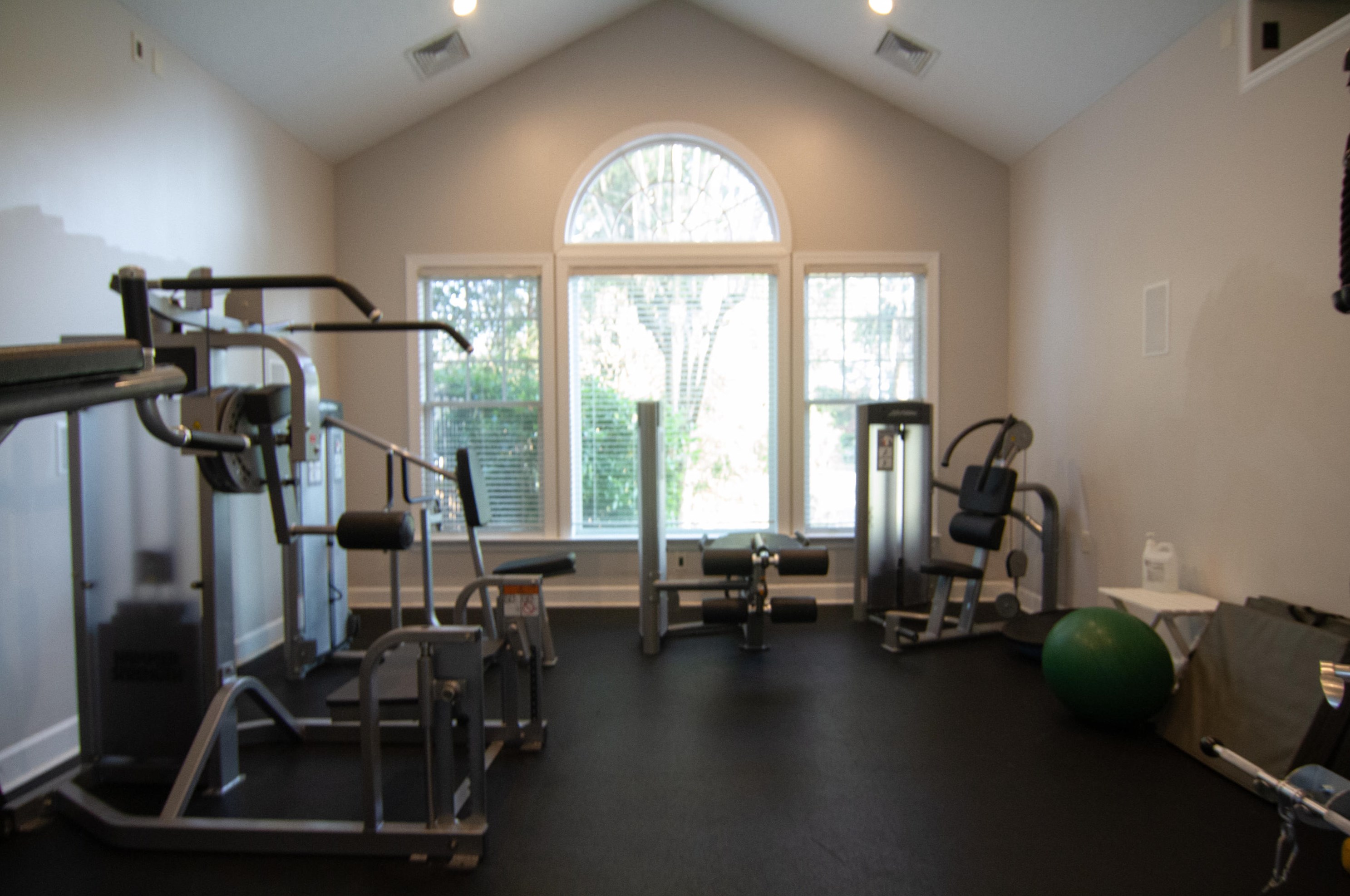 45 Sycamore Ave, Charleston SC  29407-6710 exterior