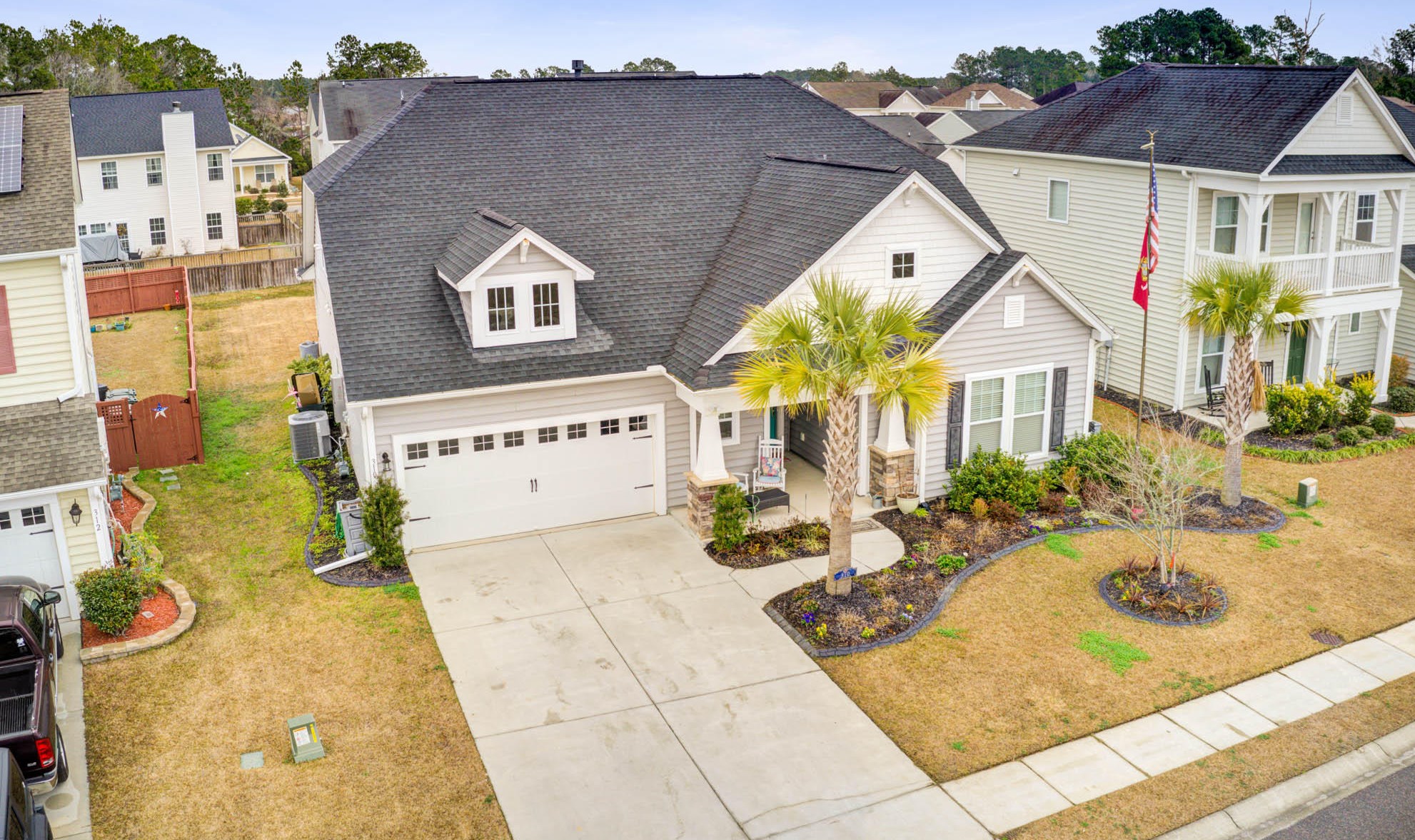 310 Fox Ridge Ln, Moncks Corner SC  29461-6719 exterior