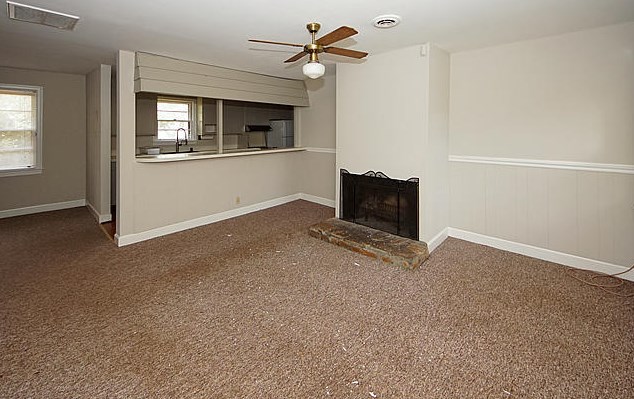 1333 Sea Aire Dr, Charleston SC  29412-9445 exterior