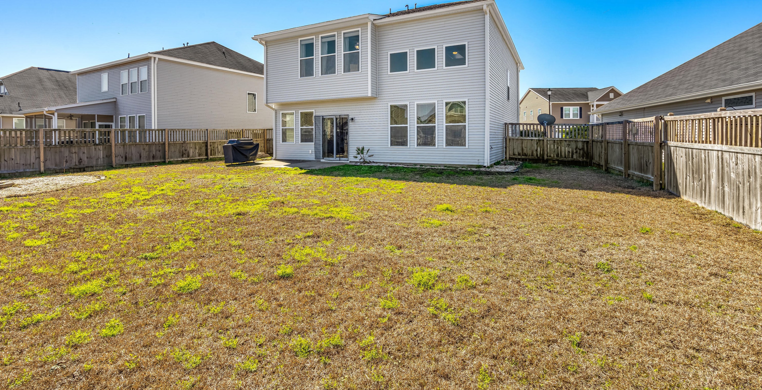 354 Fox Ridge Ln, Moncks Corner SC  29461-6719 exterior
