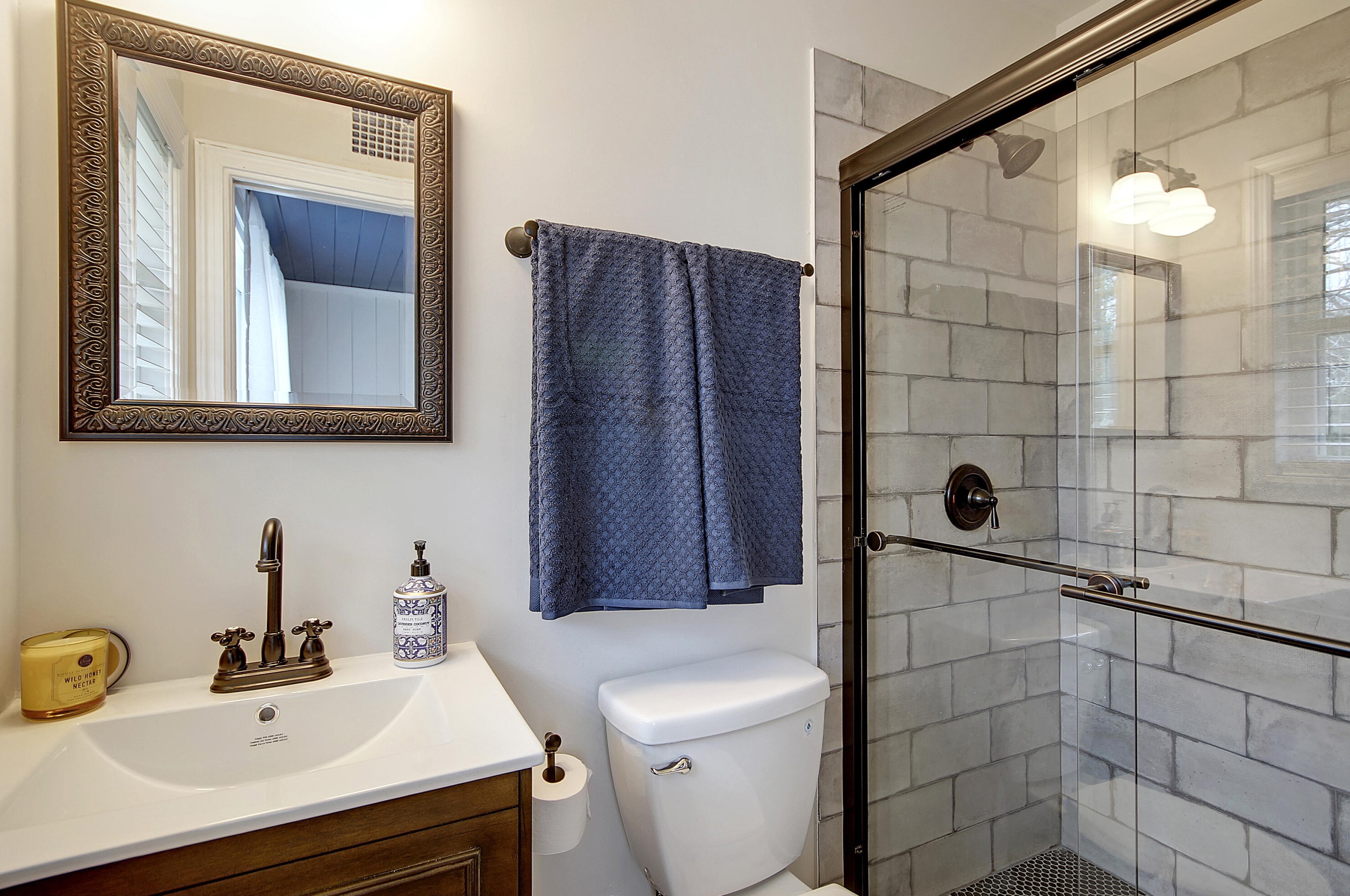 233 Ml Crk Dr, Charleston SC 29407 exterior