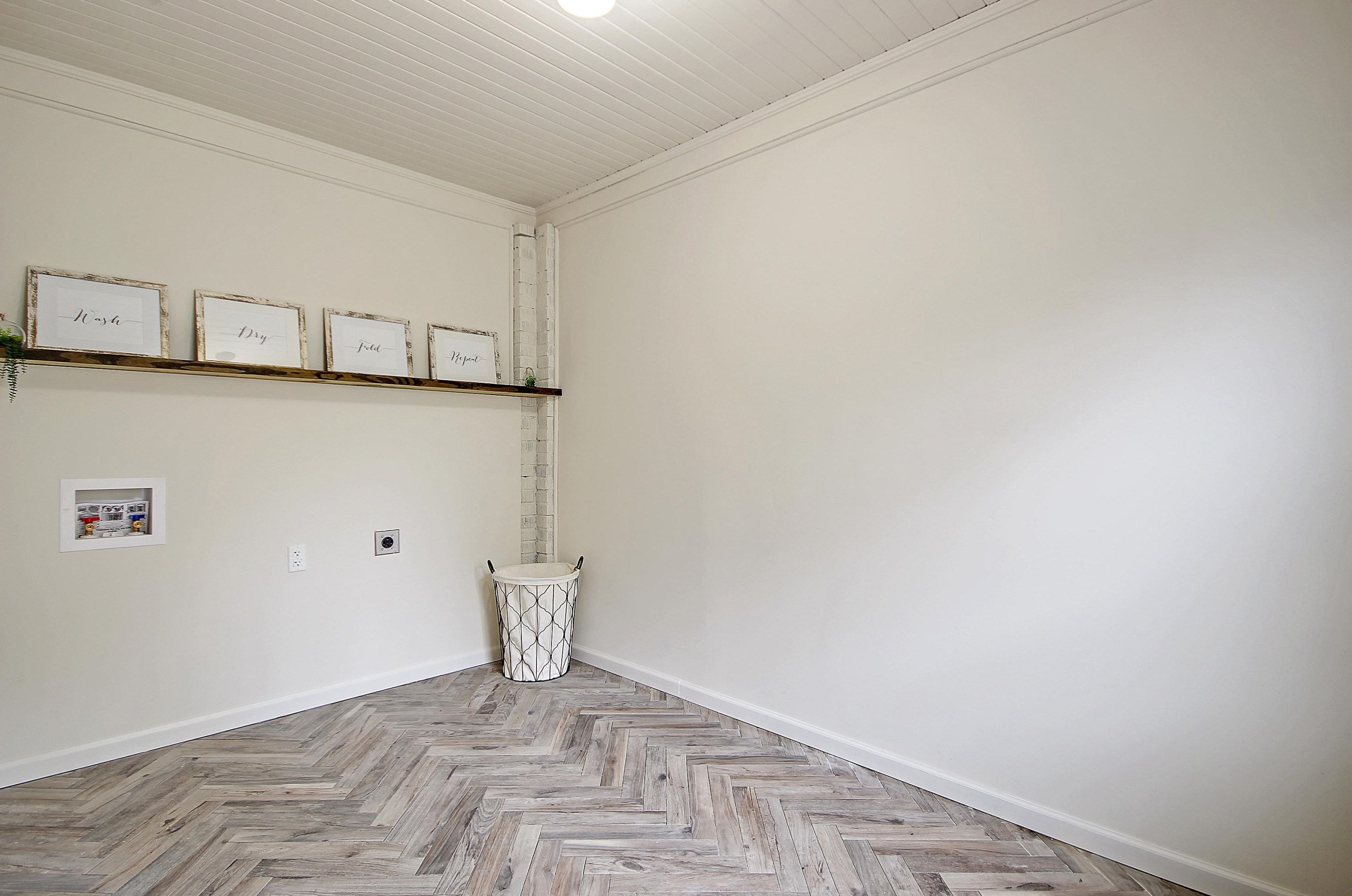 233 Ml Crk Dr, Charleston SC 29407 exterior