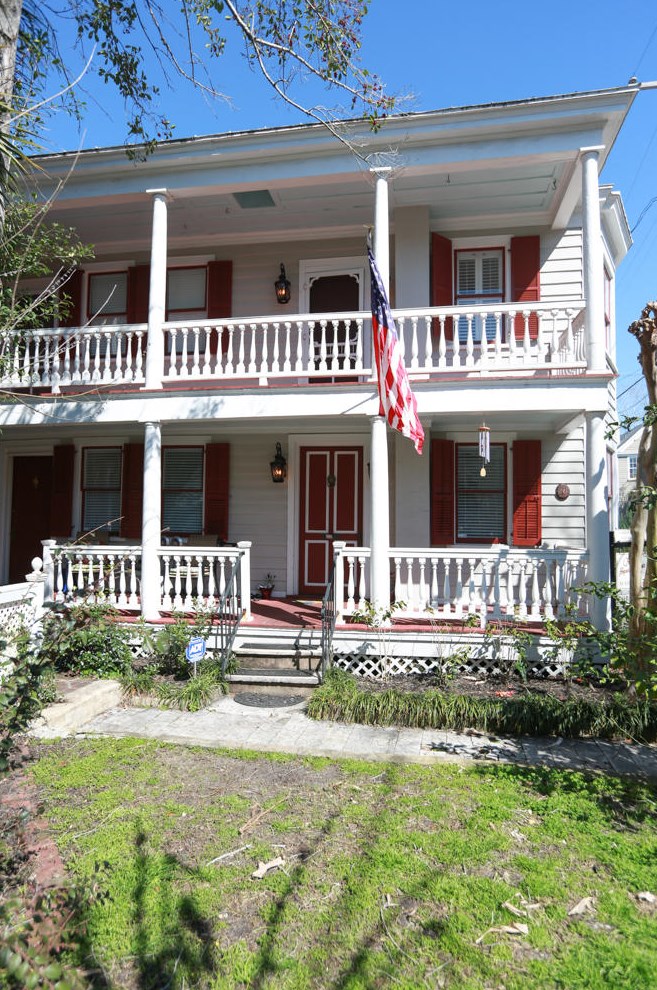 166 Tradd St, Charleston SC  29401-2414 exterior