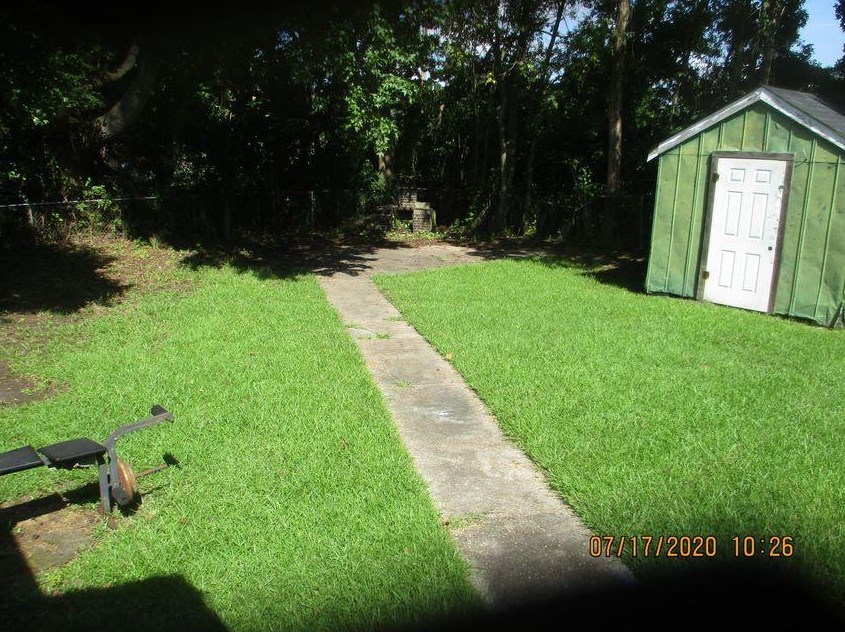 2807 Martha Dr, Charleston SC  29405-3913 exterior