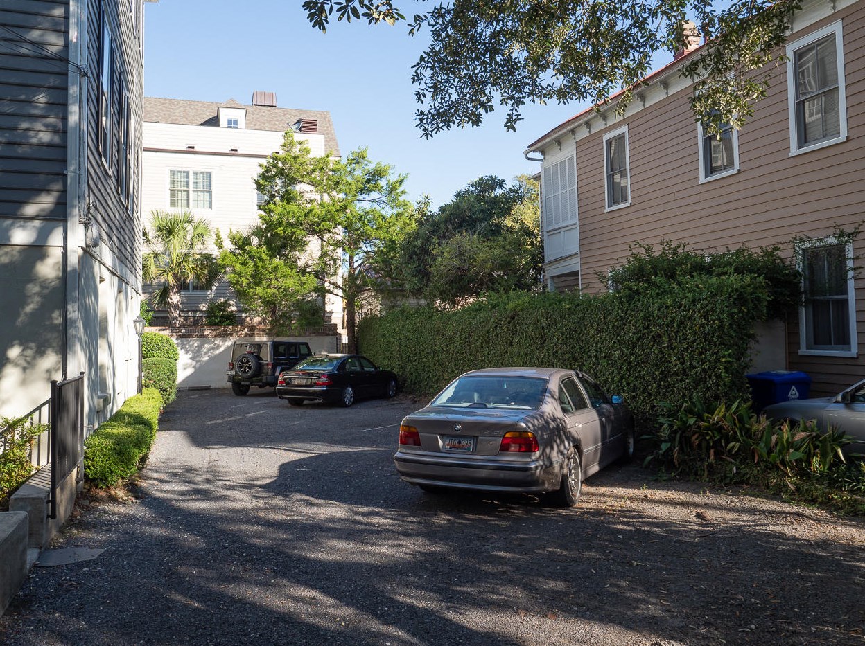 84 Bull St, Charleston SC  29401-1362 exterior