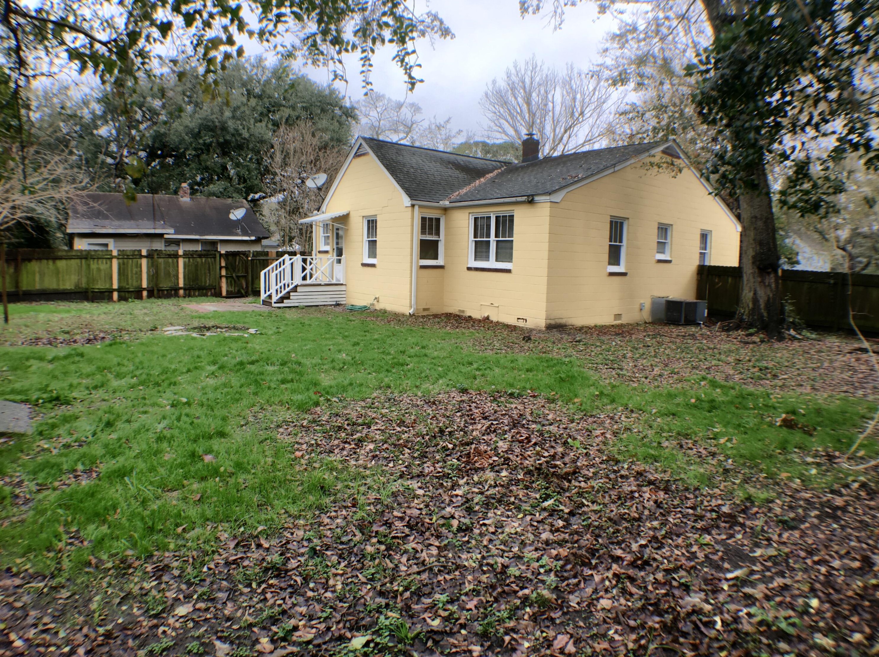 29 Oak Forest Dr, Charleston SC  29407-7078 exterior