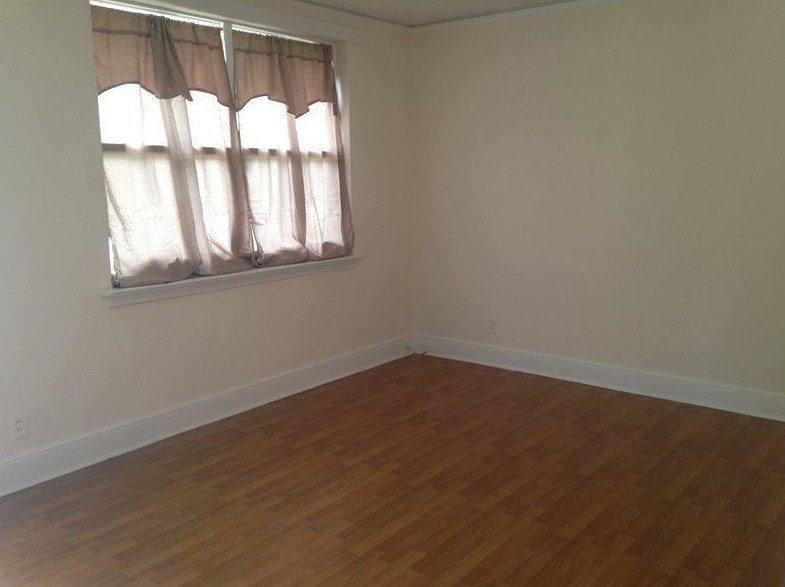 1035 Munsen Spring Dr, Columbia SC  29209-1426 exterior