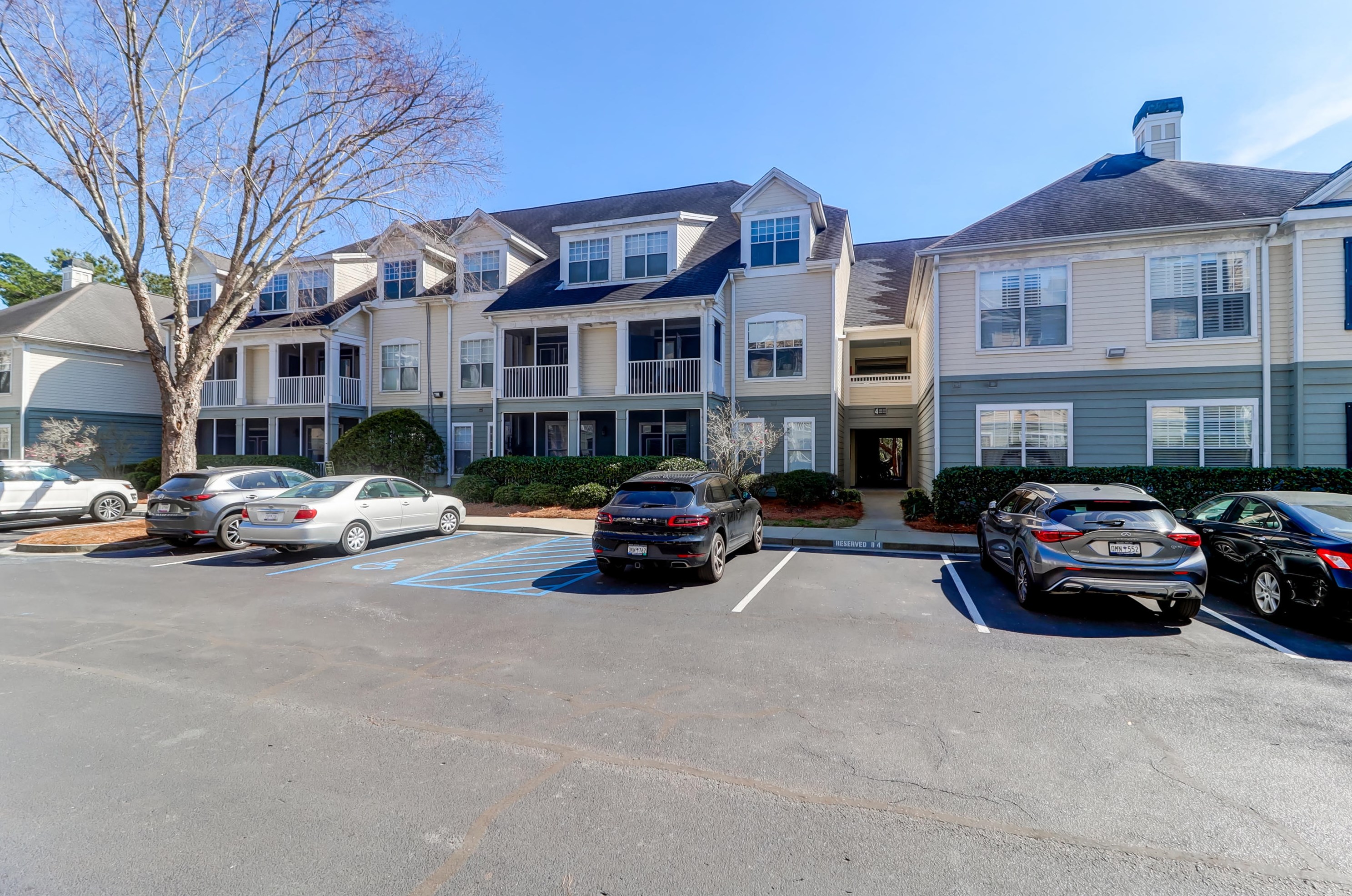 130 River Landing Dr, Charleston SC  29492-7400 exterior