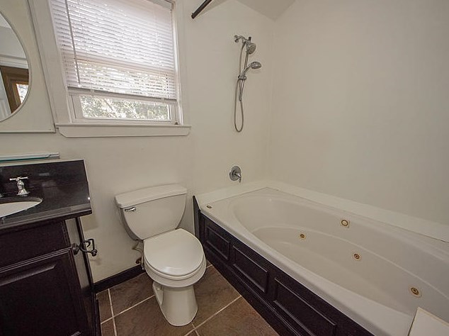 1641 Oak Island Dr, Charleston SC  29412-9519 exterior