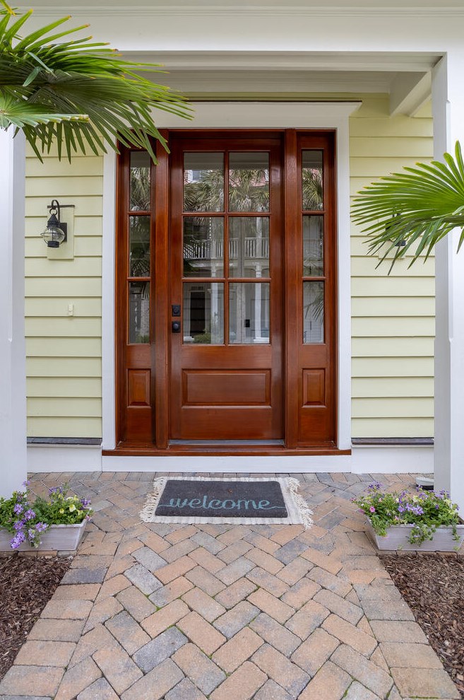 170 Ionsborough St, Mount Pleasant SC  29464-6690 exterior