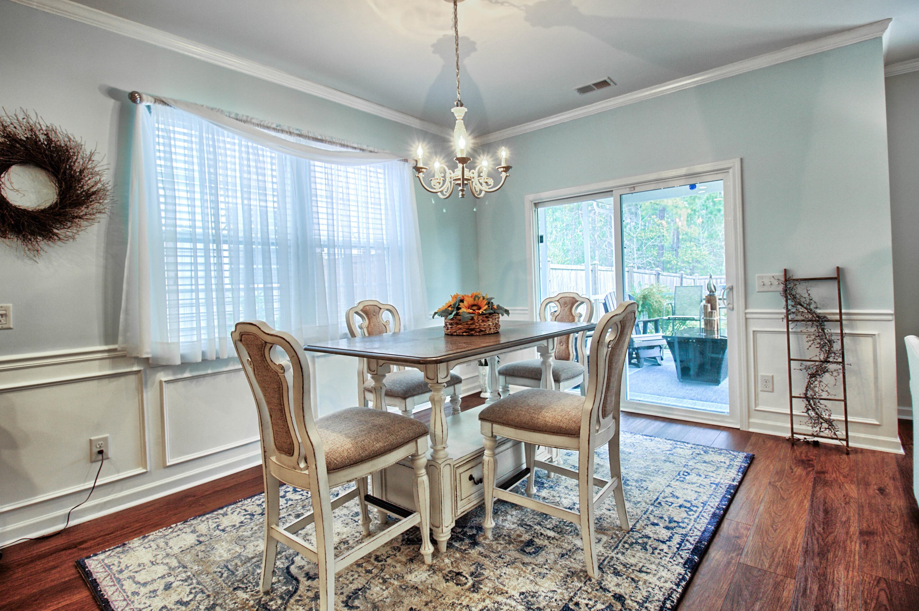 483 Whispering Breeze Ln, Summerville SC  29486 exterior