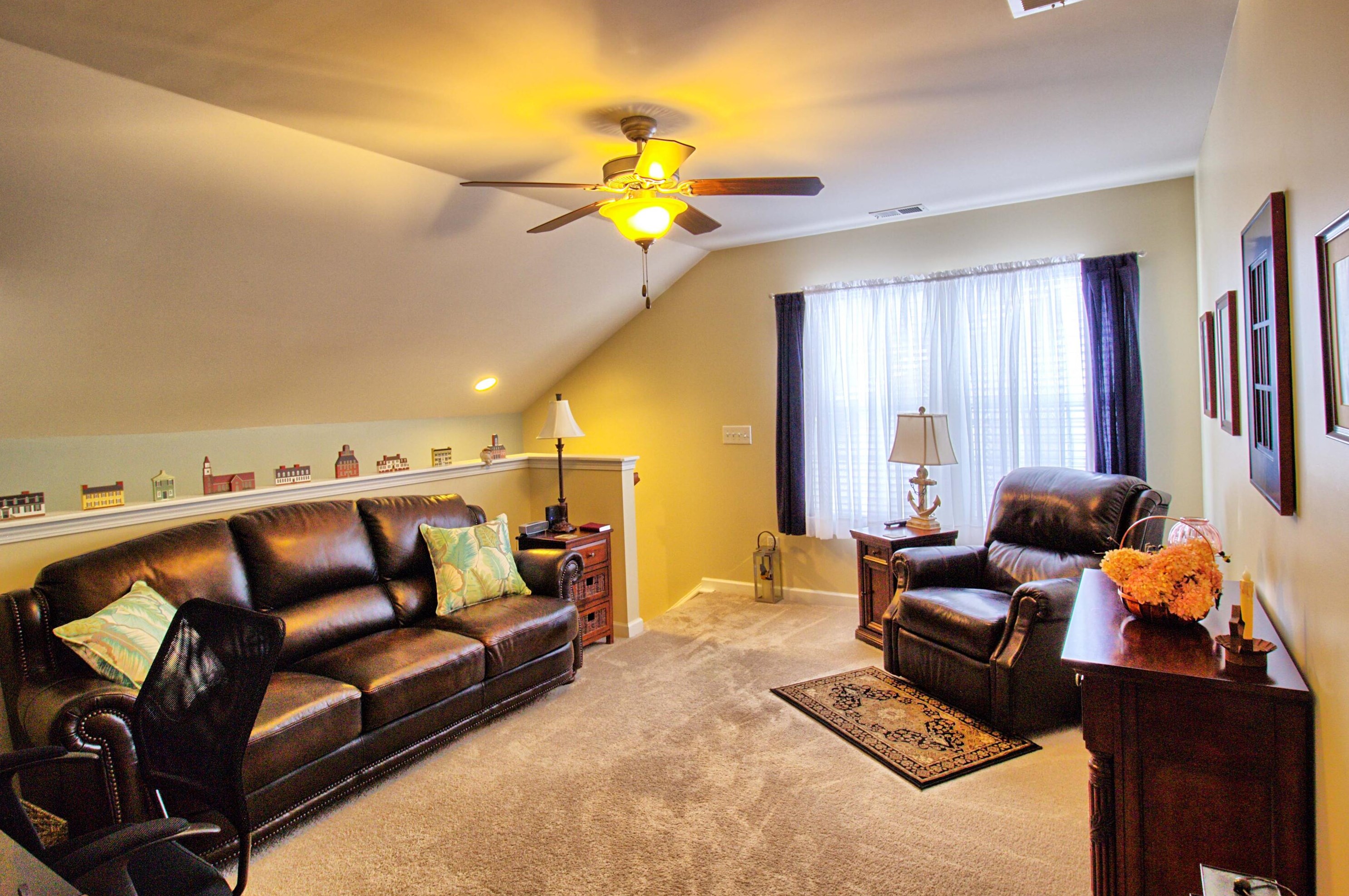 483 Whispering Breeze Ln, Summerville SC  29486 exterior