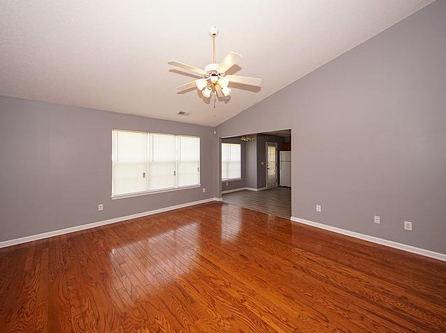 130 Hainsworth Dr, Charleston SC  29418-2736 exterior