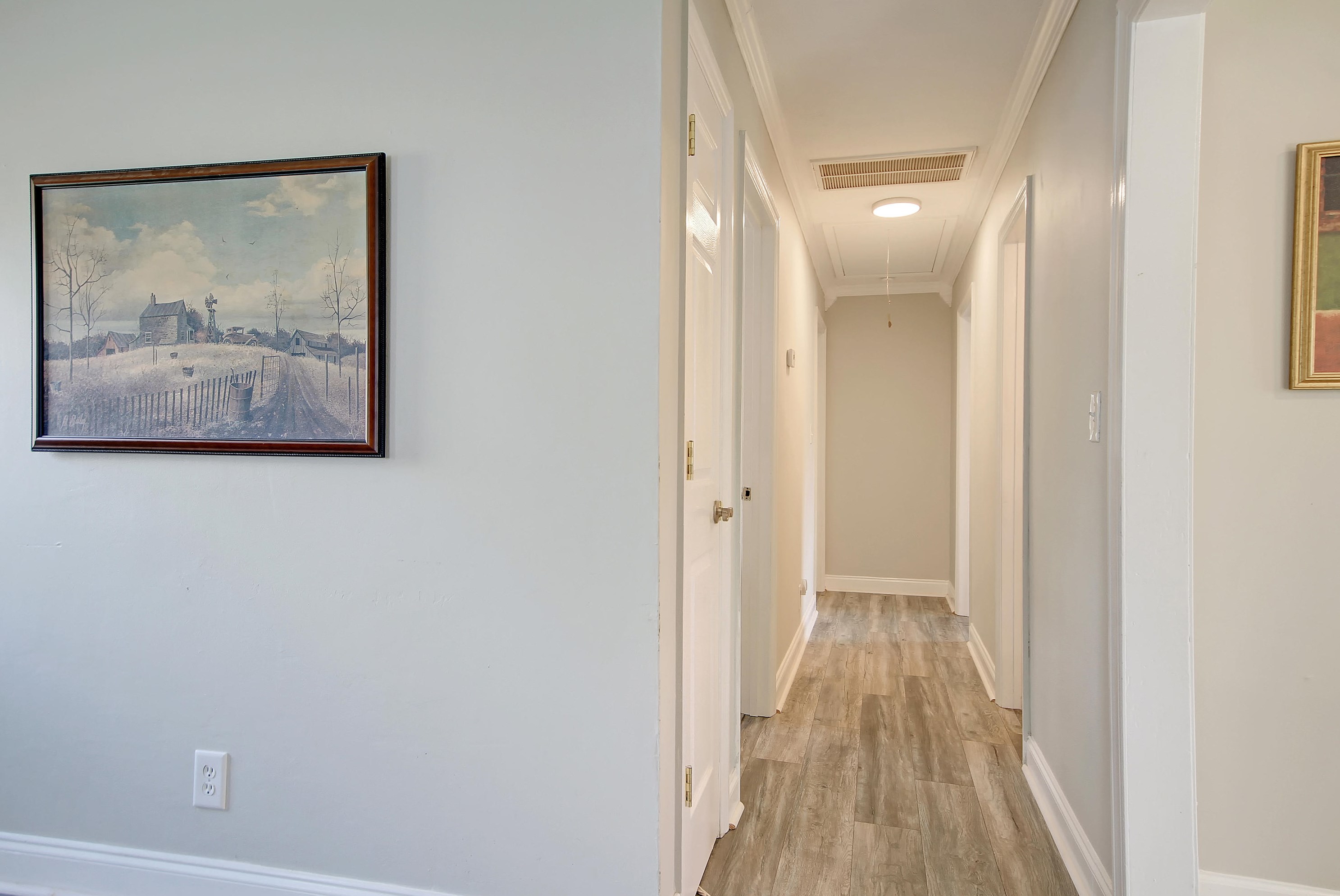 704 Tulip St, Summerville SC  29483-3953 exterior