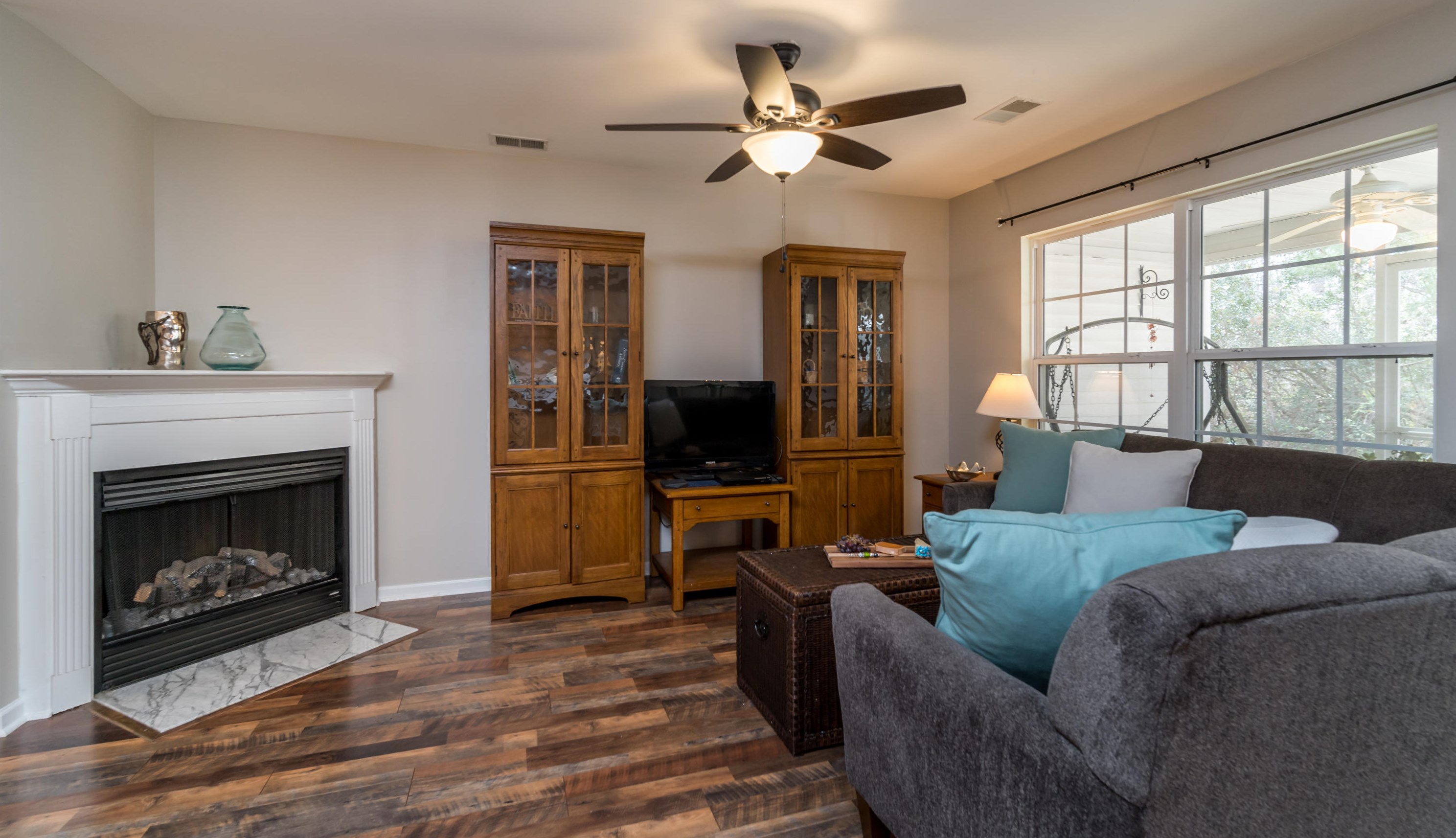301 Pine Bluff Dr, Summerville SC  29483-1637 exterior
