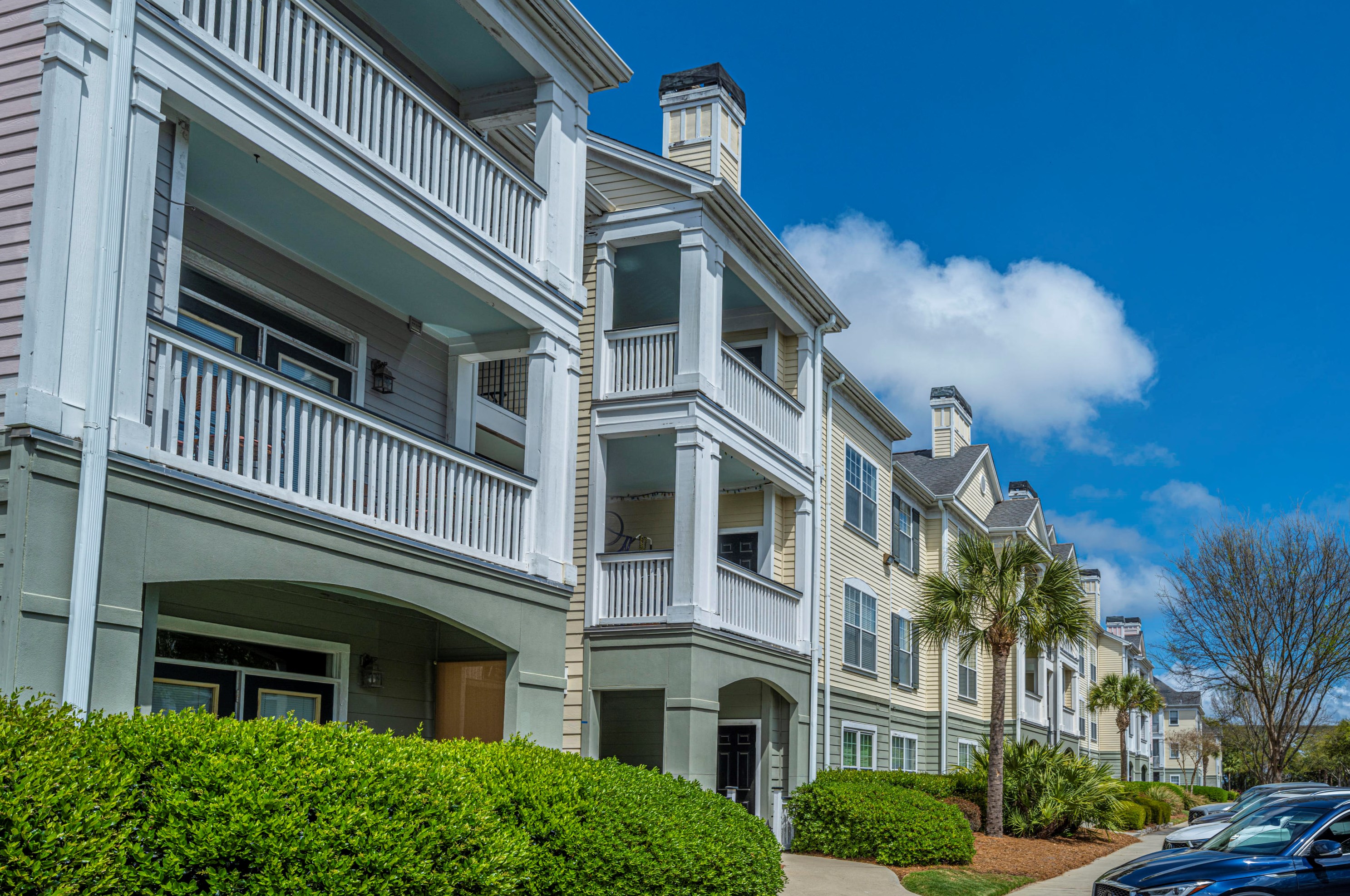 130 River Landing Dr, Charleston SC 29492-7400 exterior