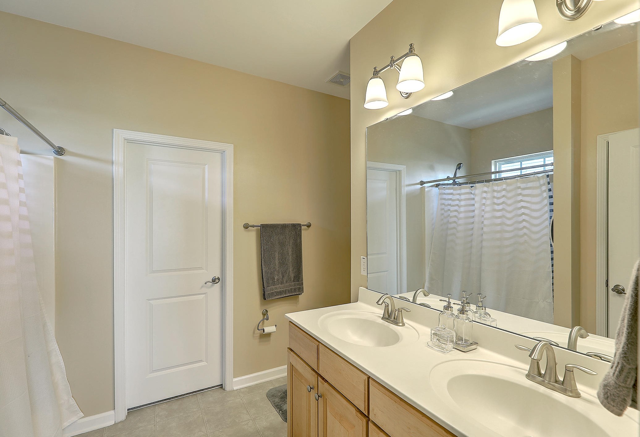 9670 Islesworth Way, Summerville SC  29485-9062 exterior