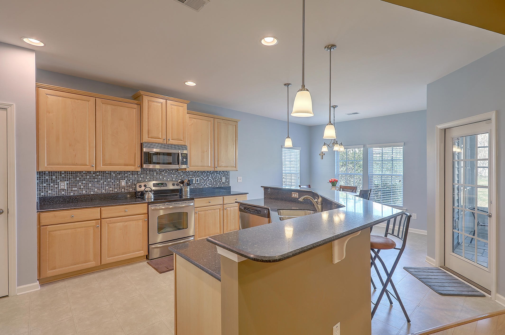 9670 Islesworth Way, Summerville SC  29485-9062 exterior