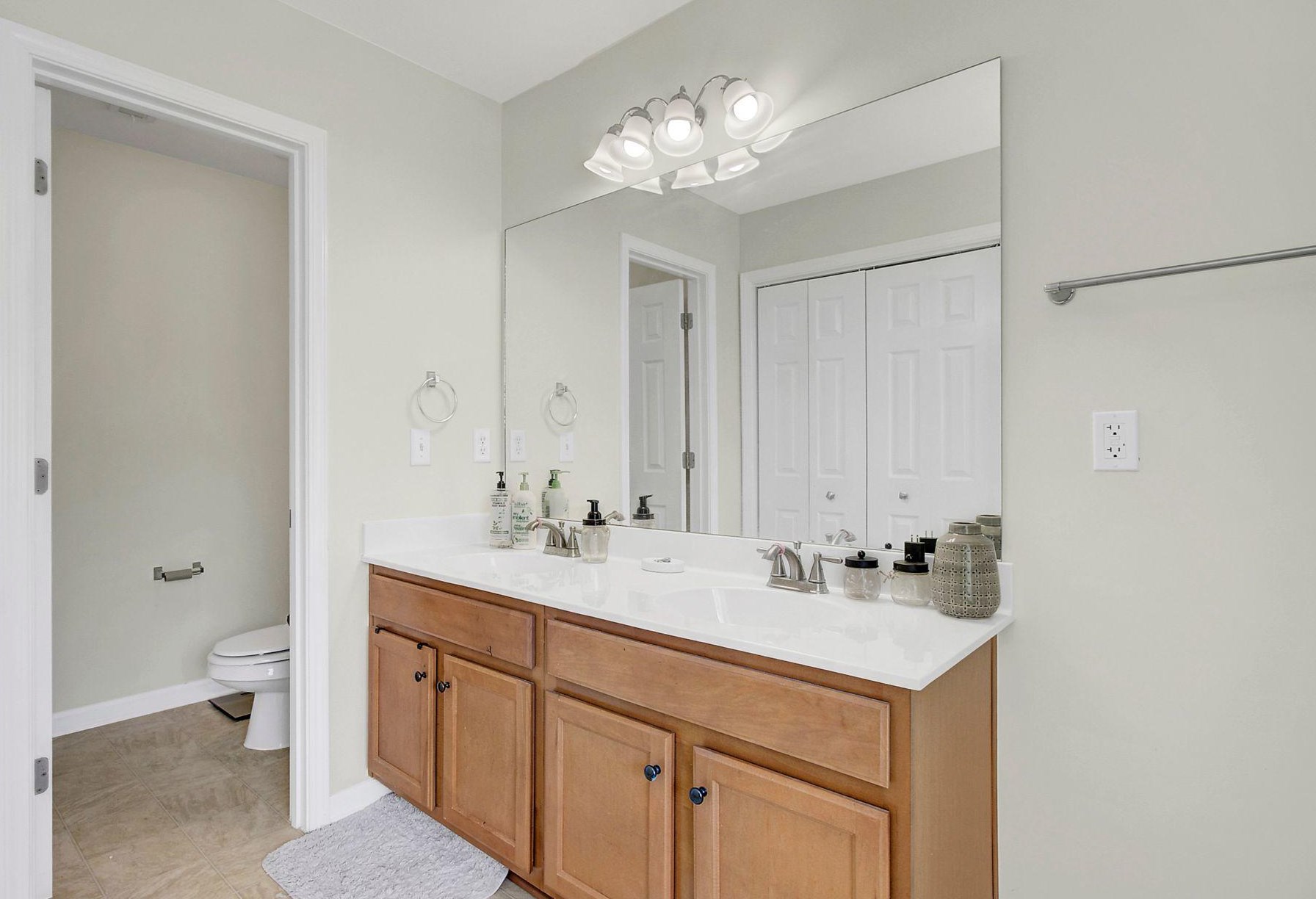 2421 Scholar Ln, Charleston SC  29406-8913 exterior