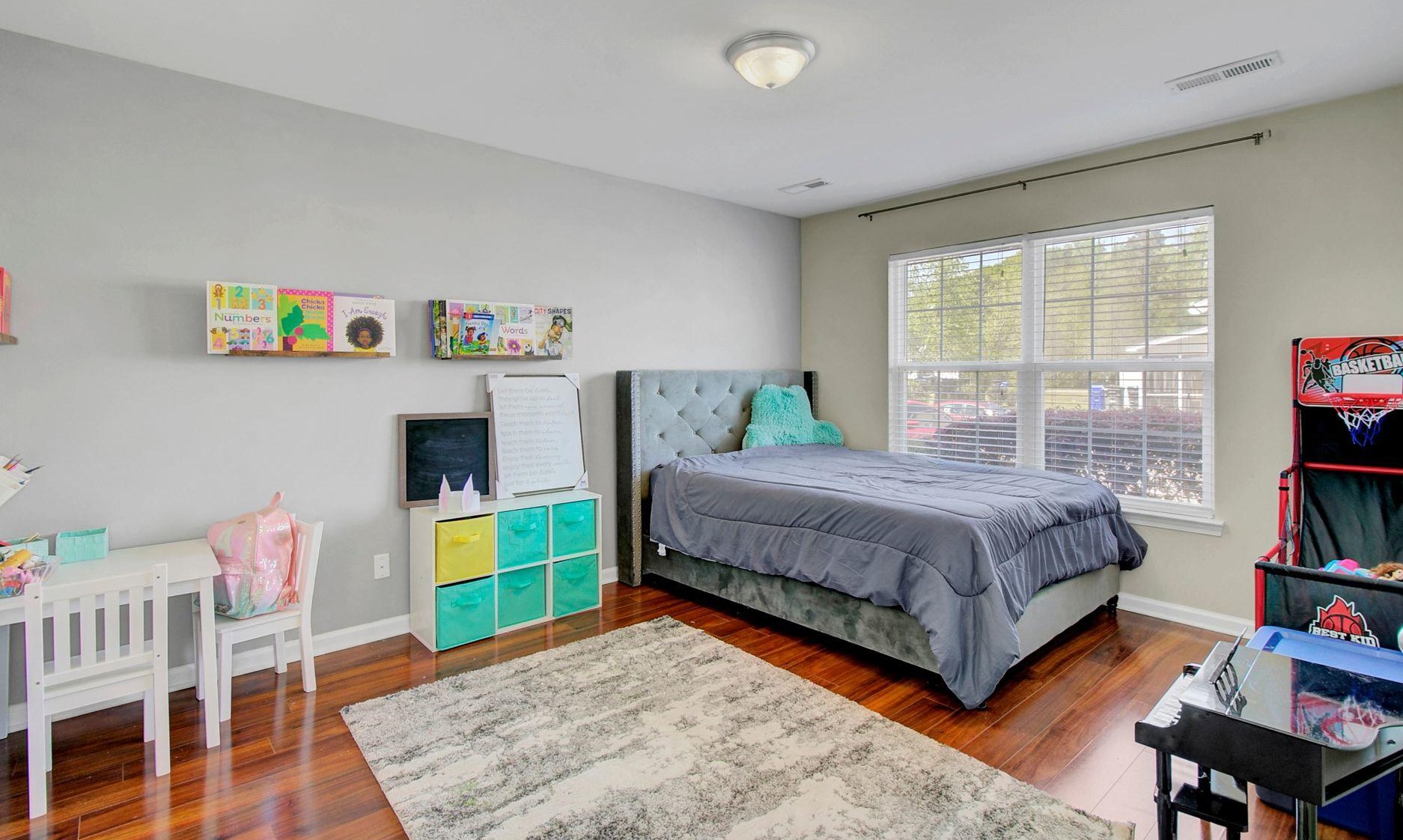 2421 Scholar Ln, Charleston SC  29406-8913 exterior