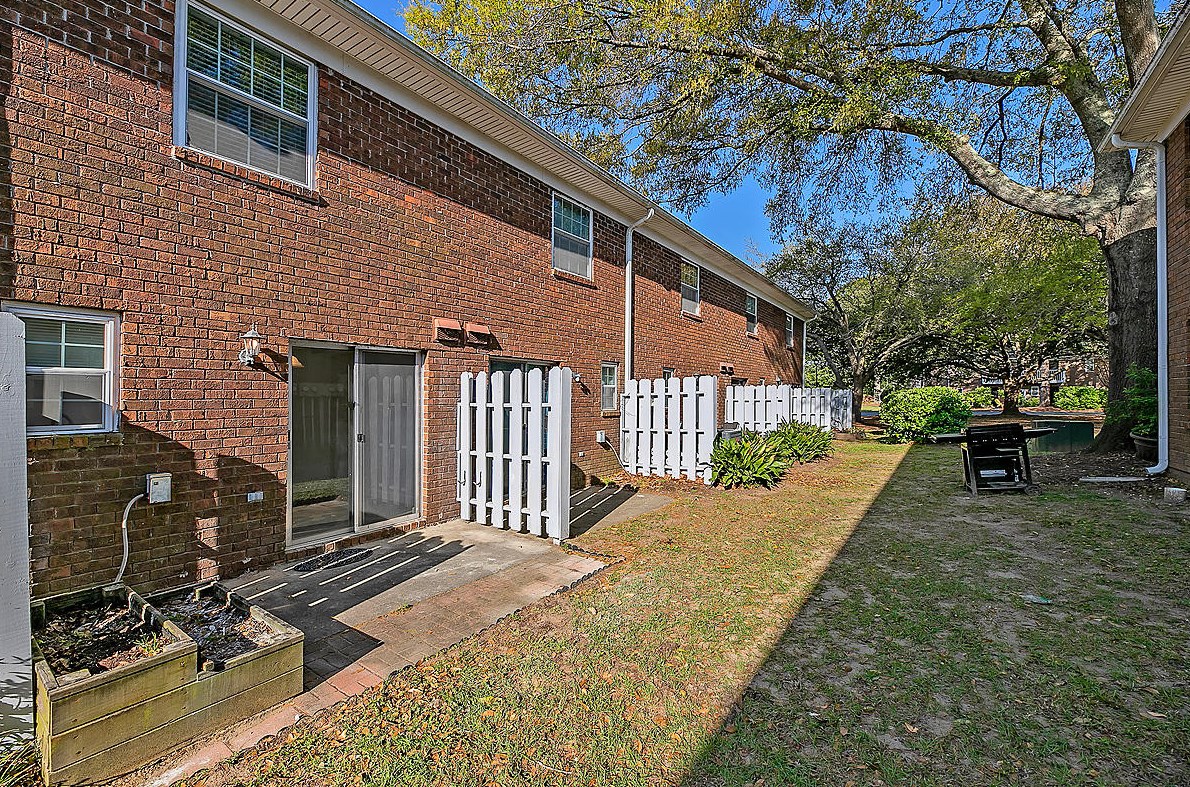 21 Rivers Point Row, Charleston SC  29412-3612 exterior